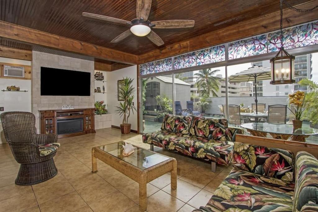 Hawaiian King Apart otel Honolulu Dış mekan fotoğraf