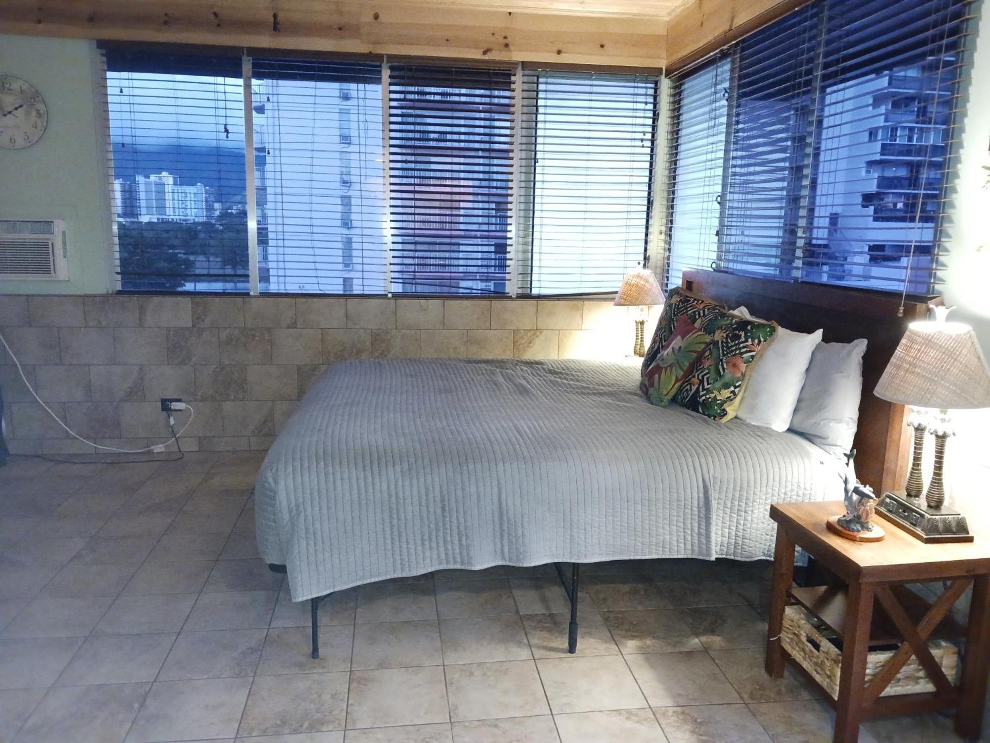 Hawaiian King Apart otel Honolulu Oda fotoğraf